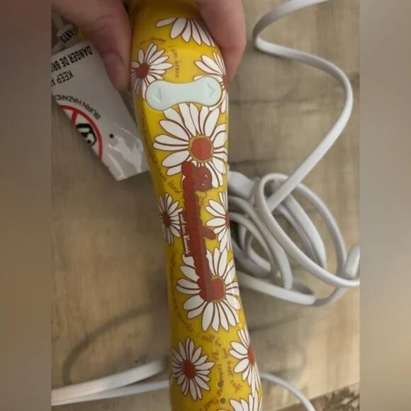 Cassidy Beachwaver B1 series Rotating Curling Iron - Picture 3 of 5